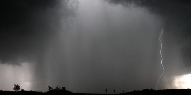 Reader Gallery: 24 Photos of Falling Precipitation Reader Gallery: 24 Photos of Falling Precipitation