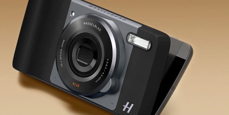 The Motorola Moto Z Smartphone Has a 10X Optical Zoom Camera Add-on Made With Hasselblad The Motorola Moto Z Smartphone Has a 10X Optical Zoom Camera Add-on Made With Hasselblad